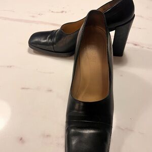 Gucci Black Leather Women's Heels - Italian 39 1/2